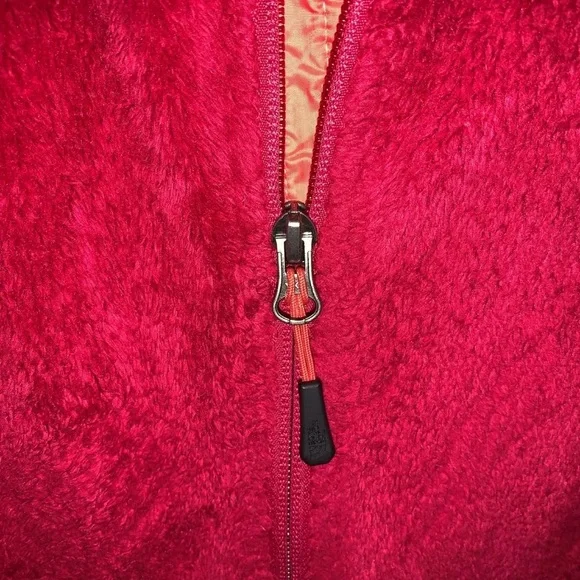 The North Face Red Teddy Jacket - Picture 5 of 6